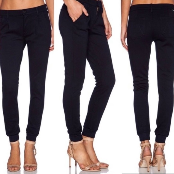 MOTHER Denim Pleated Trainer Pant in French Kissing - Picture 2 of 14